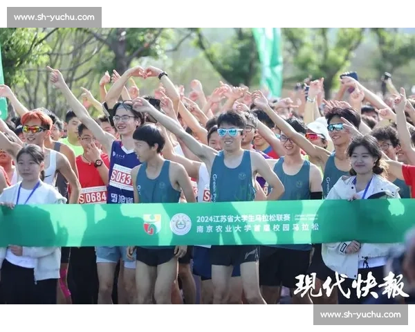 揭阳首届高校校友会羽毛球赛落幕:以 “羽” 为桥聚校友力量 揭阳首届高校校友会羽毛球赛落幕:以 “羽” 为桥聚校友力量