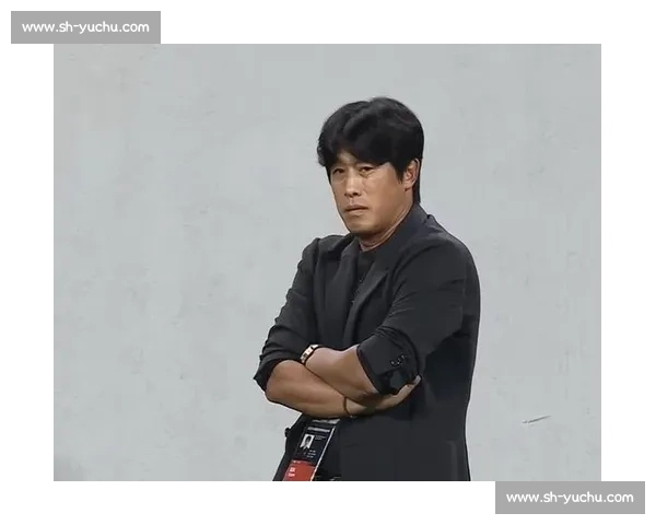 徐正源场边狂挠头!蓉城绝平丢登顶良机,争冠只剩理论希望? 徐正源场边狂挠头!蓉城绝平丢登顶良机,争冠只剩理论希望?